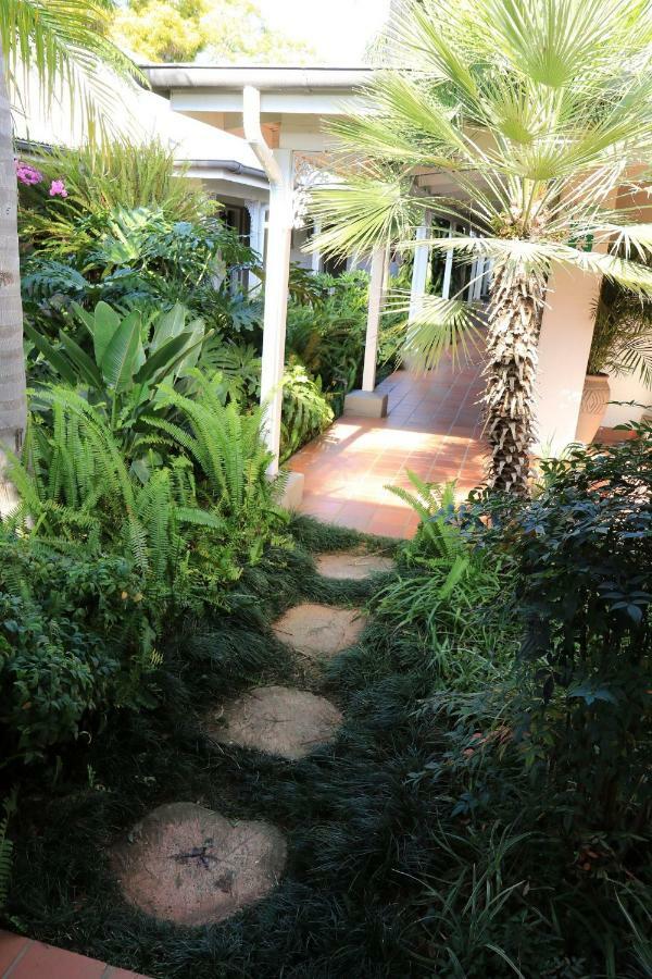 อ๊อกซ์ฟอร์ด ลอดจ์ วรีไฮด์ Villa ฟาเรเฮด ภายนอก รูปภาพ